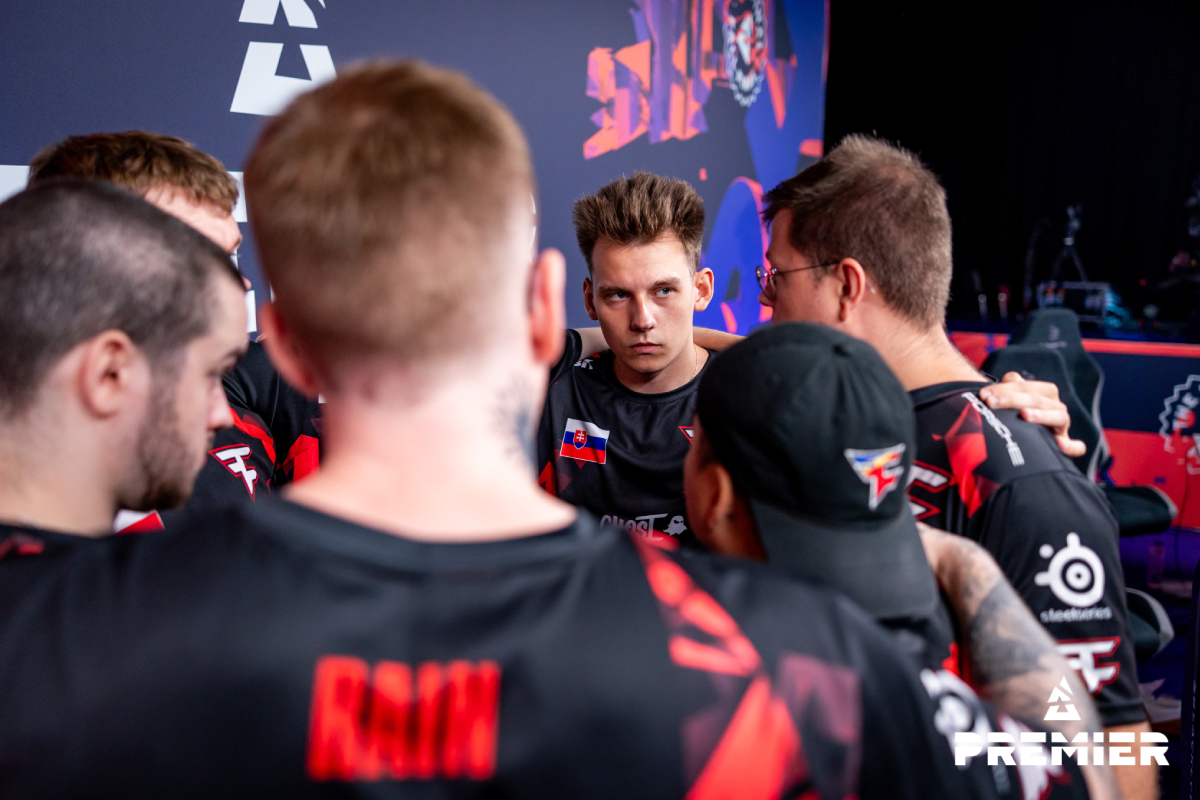 FaZe 和 Falcons 确定 BLAST Premier Fall Final 2024 名额的全面分析